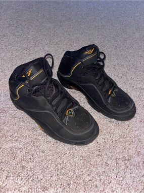 Air Jordan Melo M7 “Carmelo Anthony” 2007 OG – Size 5.5 Youth